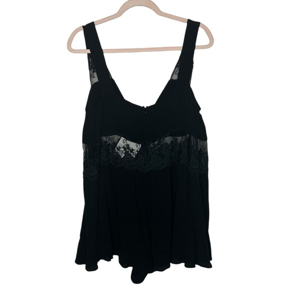 Majorelle Tudo Bem Chic Black Lace Romper NWT - Picture 6 of 15